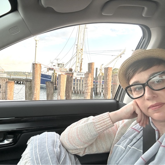 Meet your Posher, Miss M - Picture 1 of 1